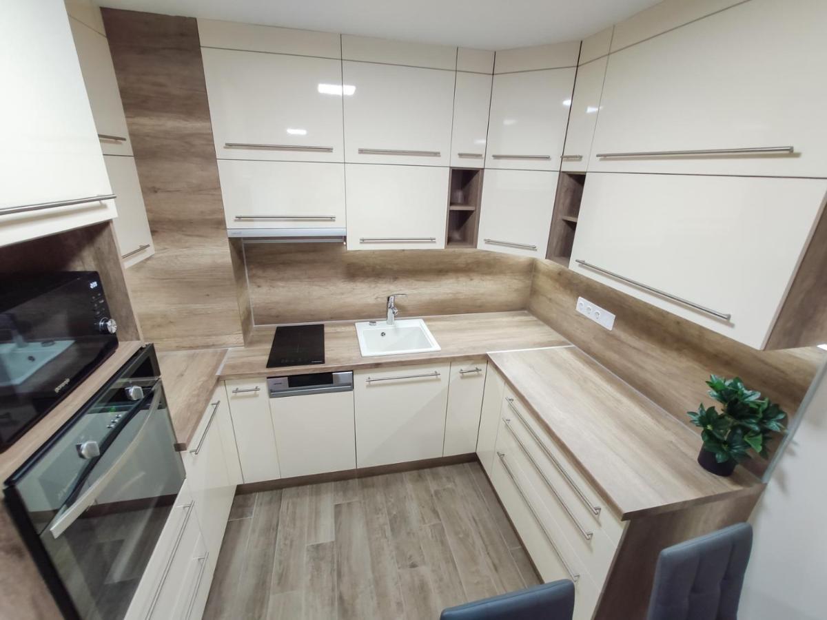Trika Apartman Шарвар Экстерьер фото