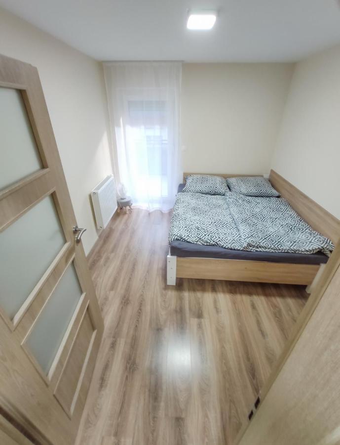 Trika Apartman Шарвар Экстерьер фото