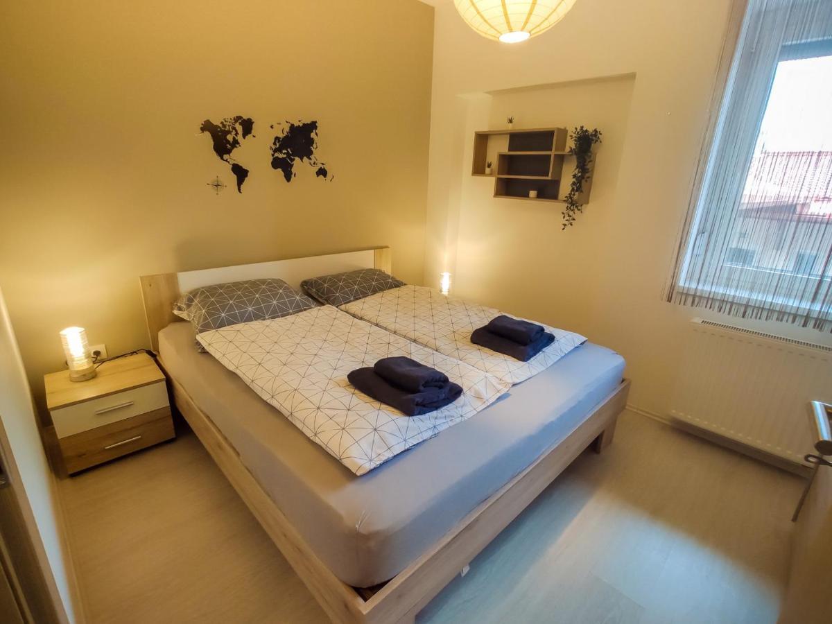 Trika Apartman Шарвар Экстерьер фото