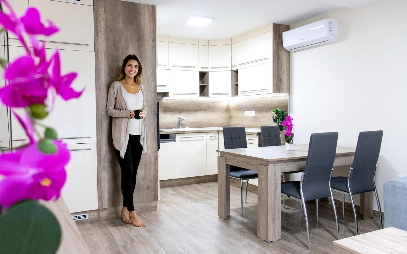 Trika Apartman Шарвар Экстерьер фото